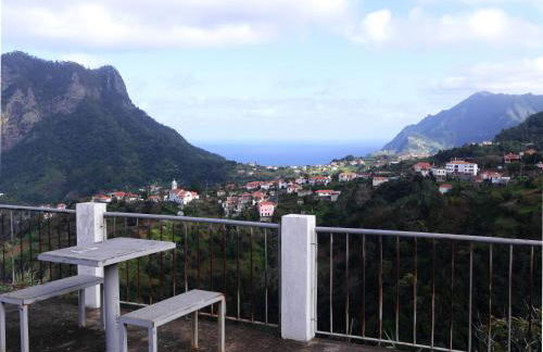 Sea & Mountain View Lombo de Cima House BBQ & Wifi - Foto 24