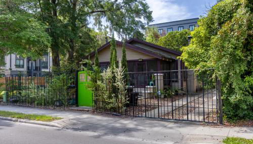 Luxury Retreat Just Steps from UF Main Campus - Foto 4