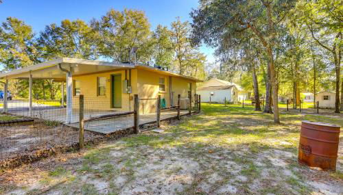 Williston Home with Yard 6 Mi to Devils Den Spring - Foto 3