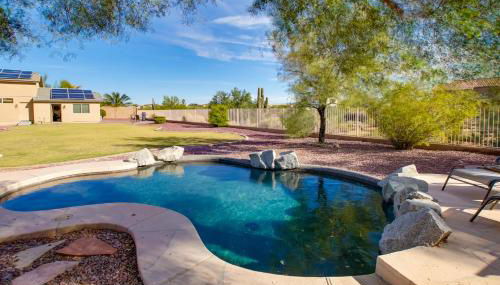 Poolside Relaxation Couples Retreat in Peoria! - Foto 2