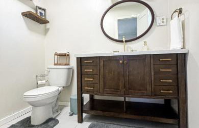 Tropical PoolHome Walk to Shops Near Beach - Foto 71