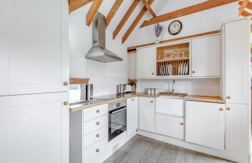 Coblye Barn - Photo 7