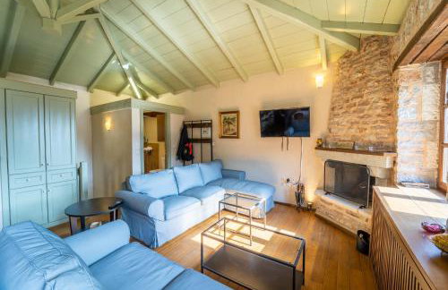 Villa Korfes-Πέτρινη Τριώροφη Βίλα-Άνεση & Ιδιωτικότητα - Foto 9