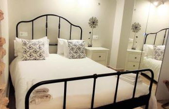 Apartamentos Turísticos ENCANTO - Foto 12