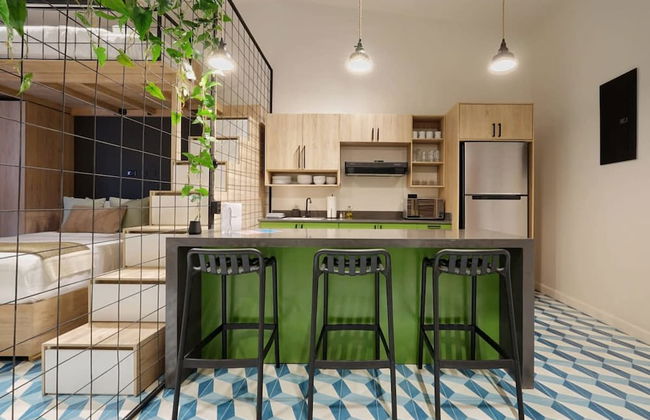 w Comfy Loft in Santa Ana - Photo 4