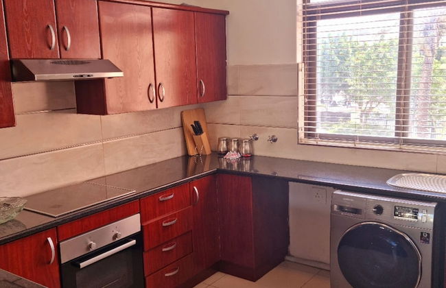 The Island Club by Smart City Stays - Photo 25