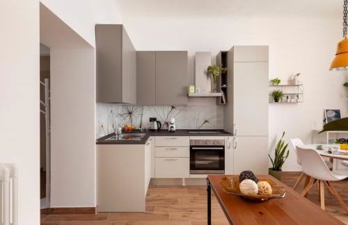 The House of Dandelions - Duomo in 15min by metro M3 - Foto 8