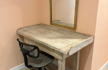 CUTE 1 BR Basement Apt Near Shops, Park - Foto 3