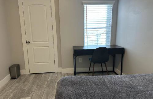 Urban Retreat 2BR Near Downtown - Foto 23