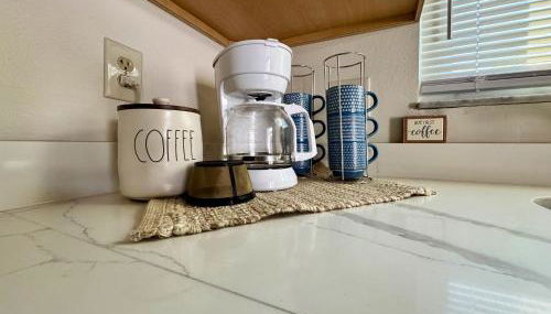 WiFi - Pet Friendly - Laundry - Short - Long Term - Foto 3