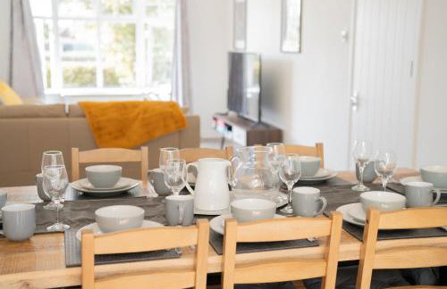 Opulent 5 bedroom Retreat with Hot tub and Entertainment - Foto 30