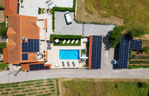 Villa Vision with Heated Pool & Jacuzzi in Sestanovac - Foto 64