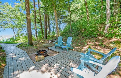 Jacobia Lakefront Retreat - Photo 27
