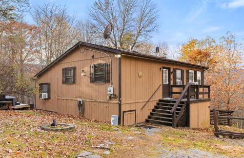 River Access Cabin with Hot Tub, Fire Pit, & WiFi! - Foto 5