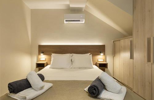 Chris and Stratos villa with private ecologic pool and kid's playground! - Foto 71