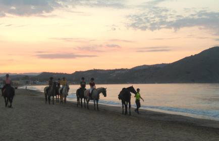 360 Panorama House - Gazing at Horizon and the Stars of the Galaxy in the night - Fresh Cool breeze most of the time - just 7 min from the beach - Foto 57