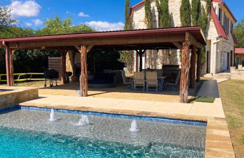 4-Bedroom Spacious Home with Guest House & Pool, Located on 9 Acres of Land - Foto 46