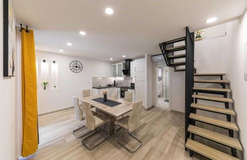 Awesome Home In Lecevica - Foto 29