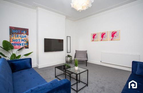 Vacant Nests The Fredrick Close to sea front - Photo 24