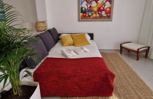 Seafront House,Sea Views,Pool and BBQ, Airport 10 mns - Photo 59