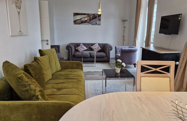 FHS Aparthotel - Photo 18