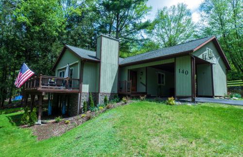 Spacious Catskills Home with Covered Hot Tub - Foto 51