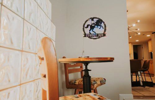 Cowboy Den-Private Hot Tub-Game Room-Pet Friendly-No Pet Fees! - Foto 61