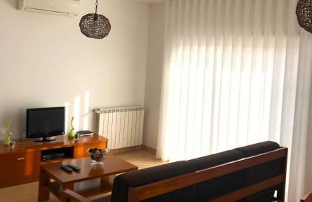 Alojamentos Campo & Mar - T1 com Piscina - Foto 8