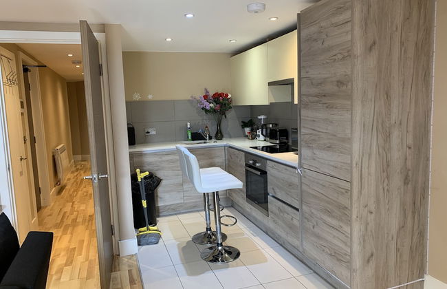 Charming 2-bed Apartment in Kingston Upon Thames - Foto 20