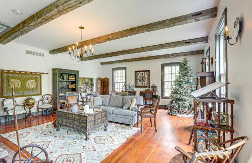 Spacious and Historic Cabin in New Haven with Pond! - Foto 4