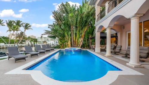 Luxury Salt Life Meets Bobby Flay - Photo 2, sunbed