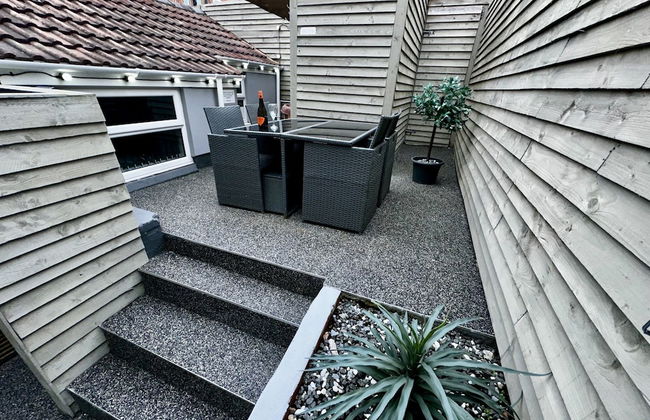 Albert Luxury Hottub and Jacuzzi Apartments - Photo 48