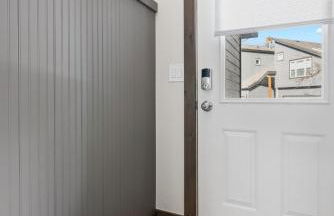 Perfectly Located 3 Bed 3.5 Bath Beautiful Townhome - Photo 28