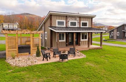 Valley View Resort Cabin #2, 1-Bed, Modern-Luxury with Hot Tub in Canaan Valley, WV - Photo 1