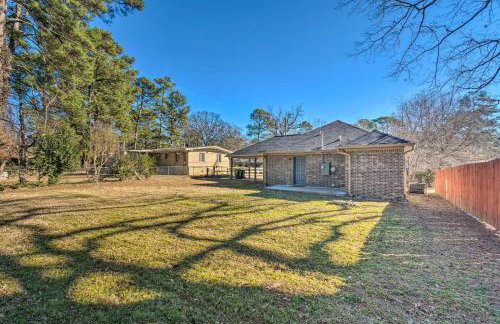 Family Home about 5 Mi to Downtown Little Rock! - Foto 1