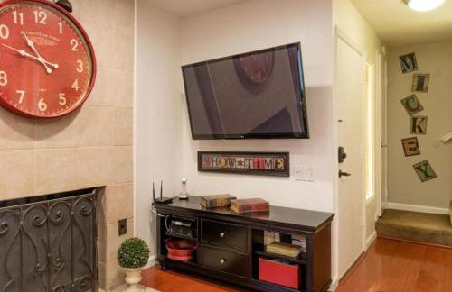 MagicwayVillas Mick's ClockHouse Pool & Spa - Walk to Disneyland - Foto 9