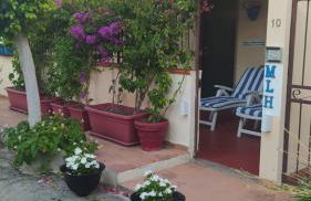 My Little House - appartamento con patio e parcheggio privato a 5 minuti dalla spiaggia e dal centro - Foto 8