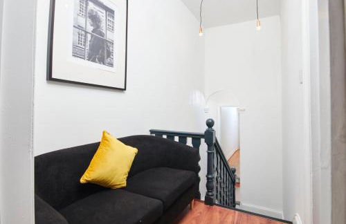 BIG Contractor House in Leamington Spa with 7 Beds by PureStay - 14 Night min! - Foto 18