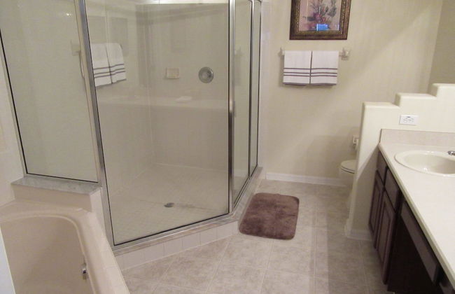 R1 Glenbrook 5 bed / 4 Bath - Foto 14