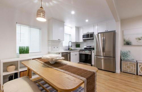 Stylish Long Beach Retreat Walk to Beach Bars - Foto 1