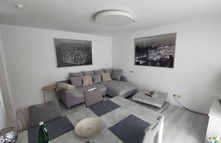 Ferienwohnung MW 4a bis 66 m2 Höxter Weserbergland Weser 1-2P 1SZi mBad 3-4P 2SZi m2Bäder Terrasse Wäsche Endreinigung Self CheckIn - Foto 4