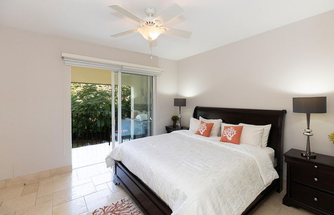 The Puerta del Sol Condo - Foto 1