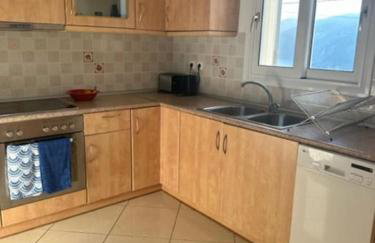 Villa Zola with Views - Photo 8