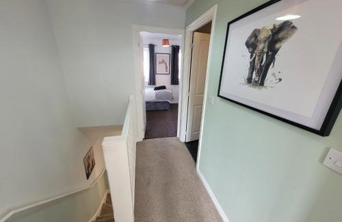 Kensington House- The Perfect home for contractor stays - Foto 11