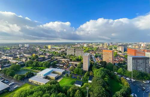 Modern 2 Bed Penthouse with Stunning views in Manchester City Center - Foto 21