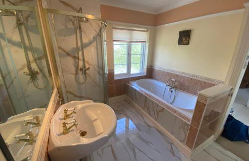 Brecon with Spectacular Views - Photo 22