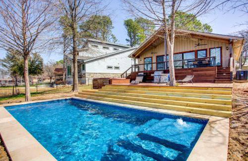 Cedar Creek Lakefront Vacation Rental with Pool - Foto 25