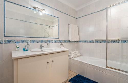 Baleias Guesthouse - 3 Bedroom Townhouse with private pool & sea view - Foto 18