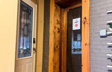 THE LOFT 3 level urban cabin with a HUGE patio! - Foto 57