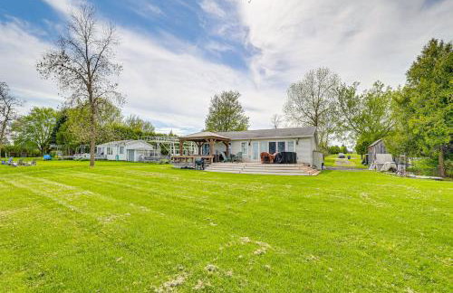 Lake Champlain Family Retreat with Deck and Yard - Foto 20